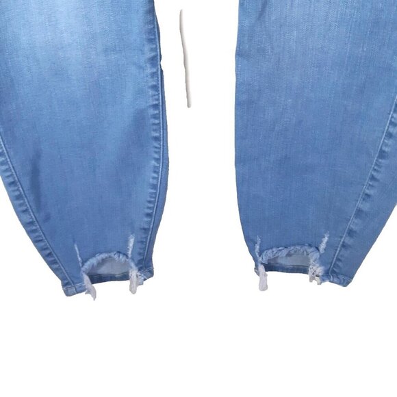 Torrid Bombshell Skinny Womens Plus 24R Jeans Light Wash High Rise Distressed - Picture 7 of 10